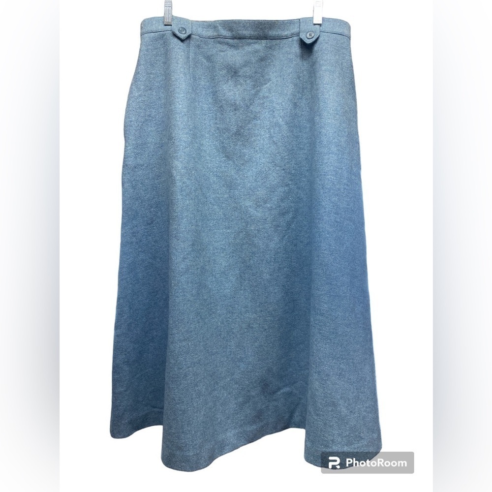 APPLESEEDS WOOL SKIRT SIZE 18.